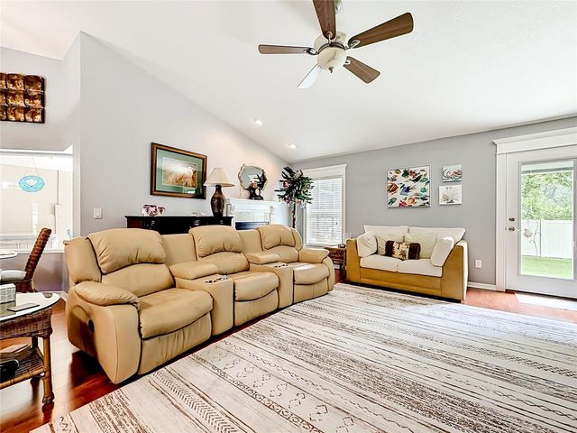 10445 SE 42ND TERRACE, Belleview, FL 34420