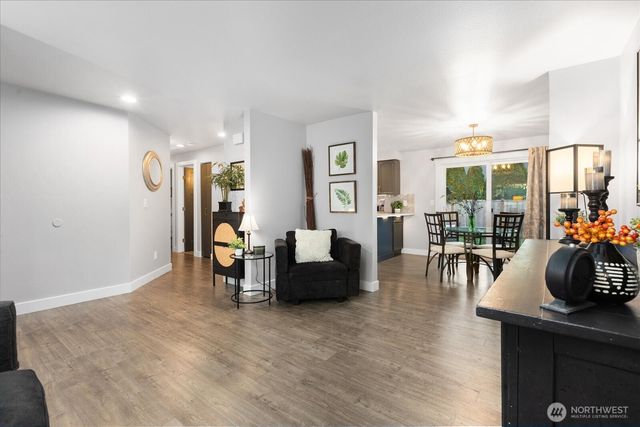 1624 90th Drive NE, Lake Stevens, WA 98258