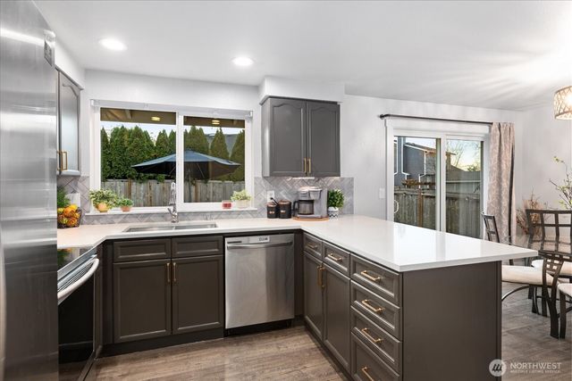 1624 90th Drive NE, Lake Stevens, WA 98258