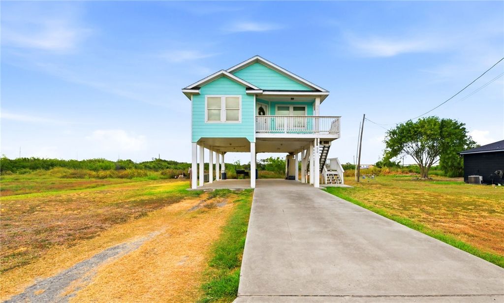 219 Polk St, Gregory, TX 78359 — exterior