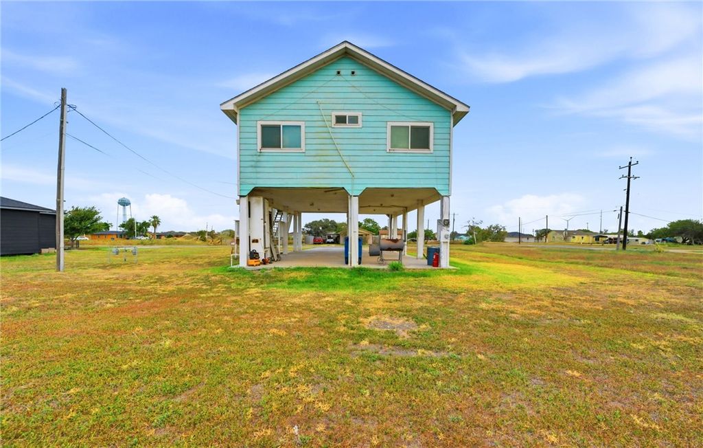 219 Polk St, Gregory, TX 78359 — photo 2