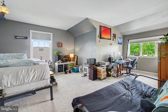 14 FINCH DR, Lebanon, PA 17042