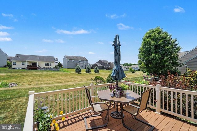 14 FINCH DR, Lebanon, PA 17042