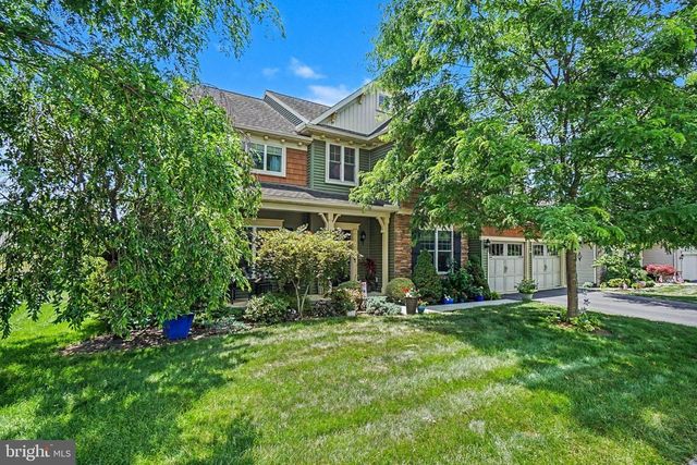 14 FINCH DR, Lebanon, PA 17042