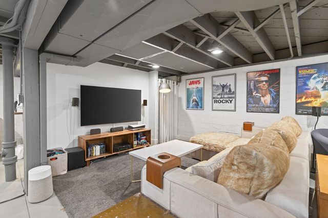 1600 Hartford Avenue, Saint Paul, MN 55116