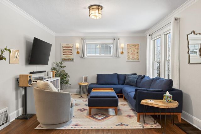 1600 Hartford Avenue, Saint Paul, MN 55116