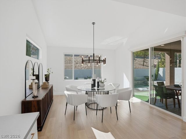 9725 Starlight Ridge Avenue, Las Vegas, NV 89148