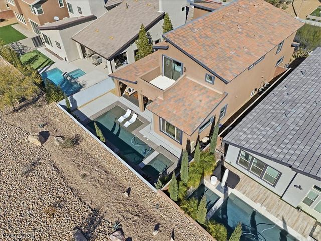 9725 Starlight Ridge Avenue, Las Vegas, NV 89148