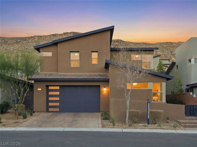 9725 Starlight Ridge Avenue, Las Vegas, NV 89148