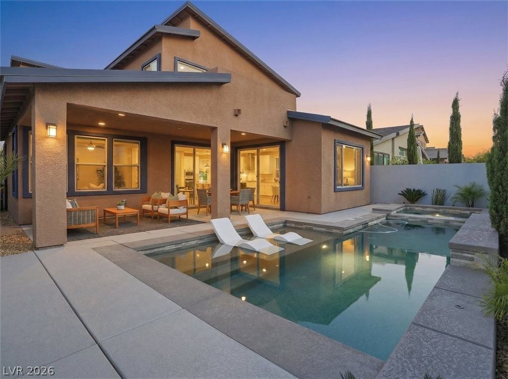 Image 2 of property listing at 9725 Starlight Ridge Avenue, Las Vegas, NV 89148