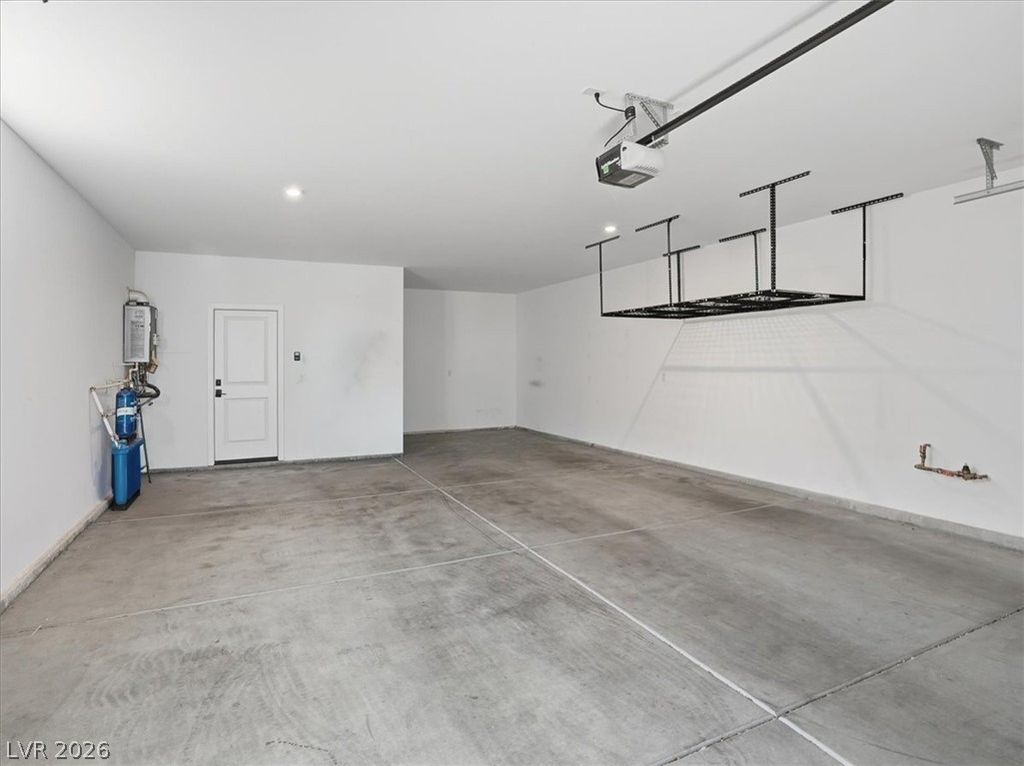 Image 39 of property listing at 9725 Starlight Ridge Avenue, Las Vegas, NV 89148