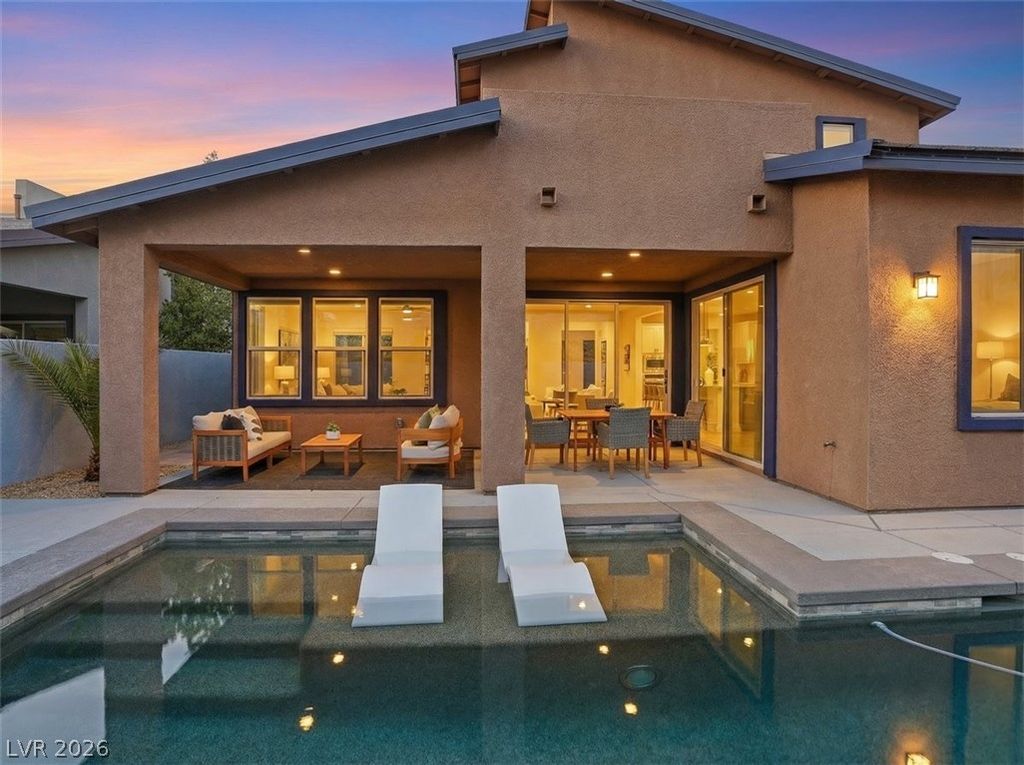 Image 44 of property listing at 9725 Starlight Ridge Avenue, Las Vegas, NV 89148
