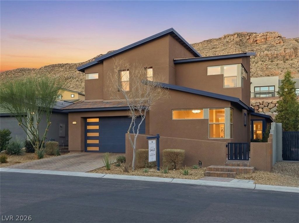 Image 45 of property listing at 9725 Starlight Ridge Avenue, Las Vegas, NV 89148