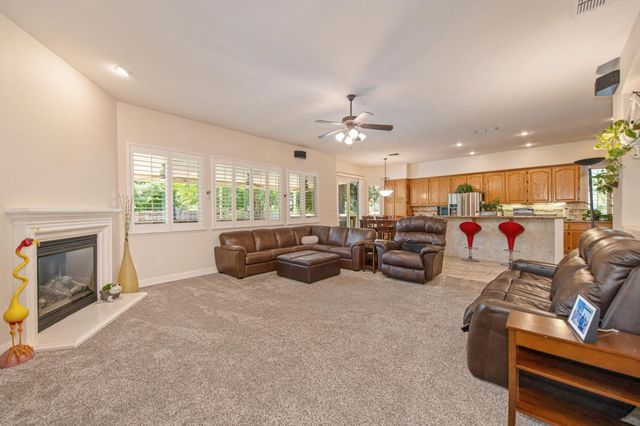 1655 Tibessart Ct, Folsom, CA 95630