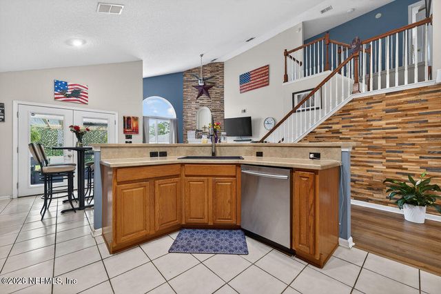 1528 SUMMERDOWN Way, St. Johns, FL 32259