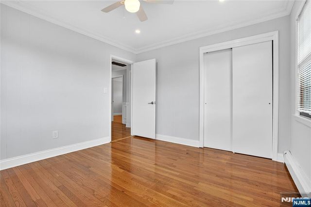 28 1st Street, Wallington, NJ 07057