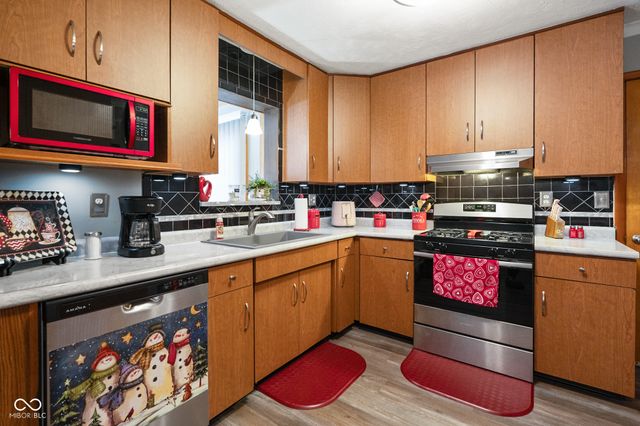 331 W Thompson Road, Indianapolis, IN 46217