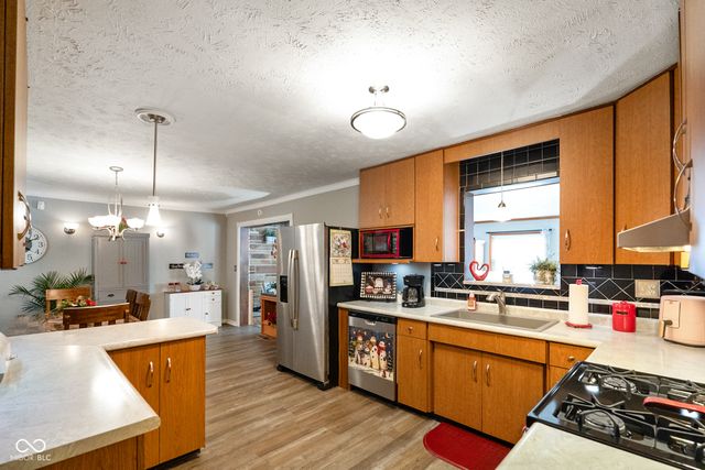 331 W Thompson Road, Indianapolis, IN 46217