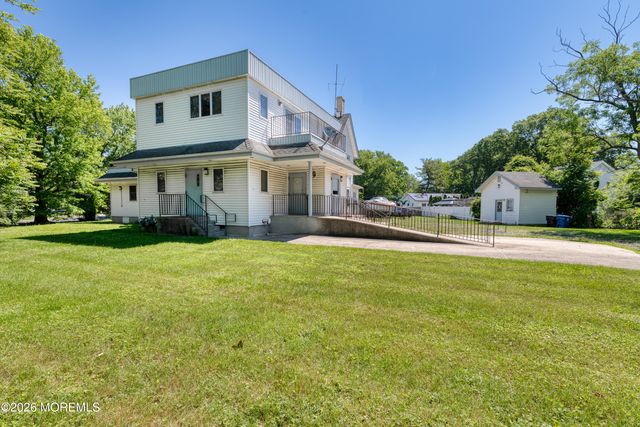 795 Harmony Road, Middletown, NJ 07748