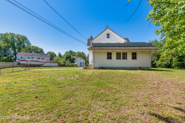 795 Harmony Road, Middletown, NJ 07748