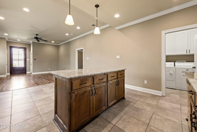 103 Canton Court, Youngsville, LA 70592