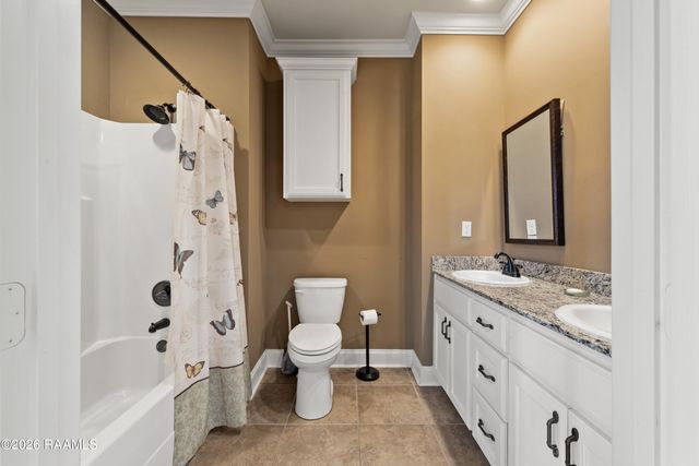 103 Canton Court, Youngsville, LA 70592