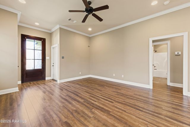103 Canton Court, Youngsville, LA 70592