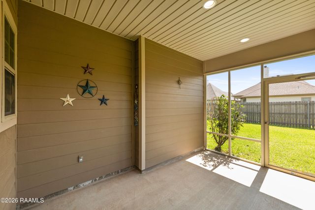 103 Canton Court, Youngsville, LA 70592