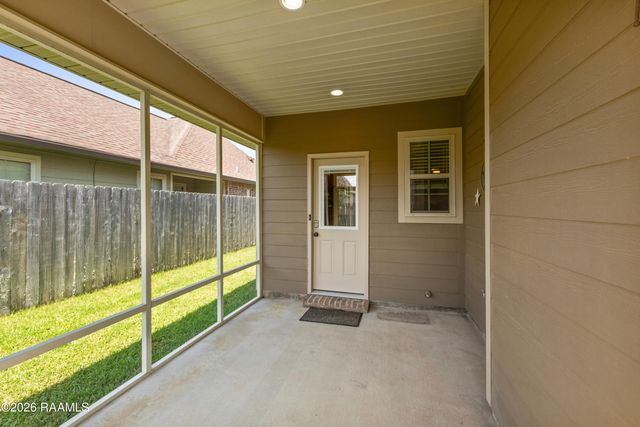 103 Canton Court, Youngsville, LA 70592