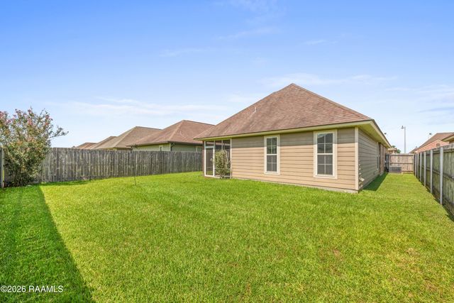 103 Canton Court, Youngsville, LA 70592