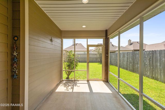 103 Canton Court, Youngsville, LA 70592
