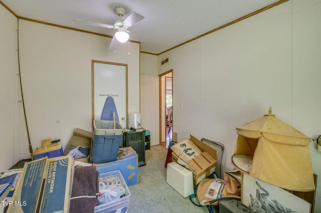 225 Sheets Hollow Road, Johnson City, TN 37601