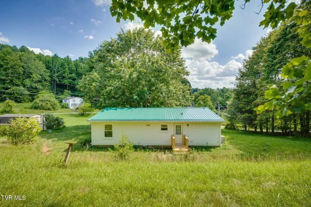225 Sheets Hollow Road, Johnson City, TN 37601