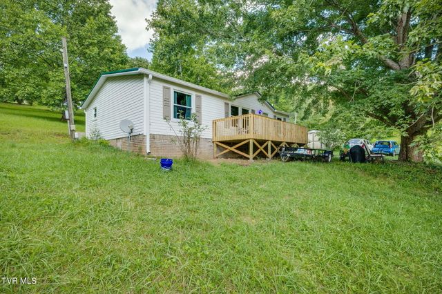 225 Sheets Hollow Road, Johnson City, TN 37601