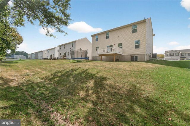 42 RAYMOND XING, Hagerstown, MD 21740