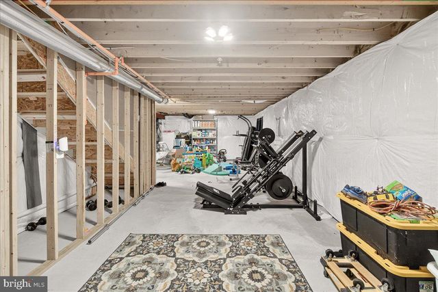 42 RAYMOND XING, Hagerstown, MD 21740