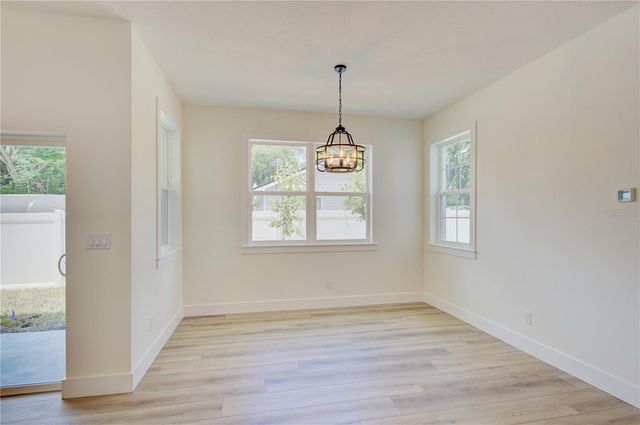 1316 E 9TH AVENUE, Mount Dora, FL 32757