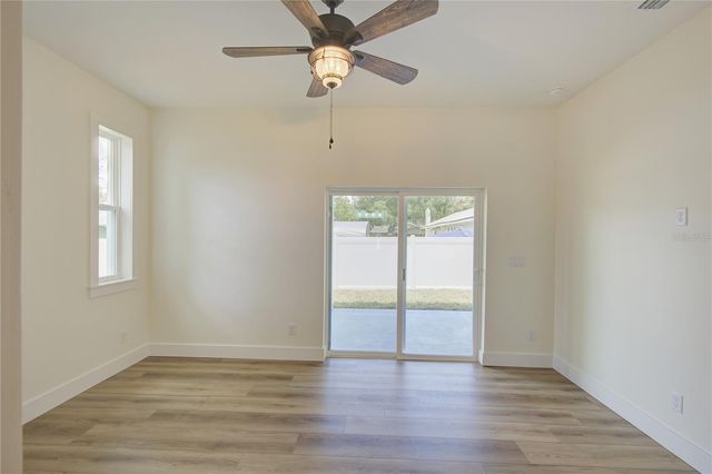1316 E 9TH AVENUE, Mount Dora, FL 32757