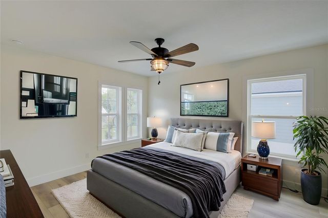 1316 E 9TH AVENUE, Mount Dora, FL 32757