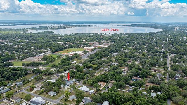 1316 E 9TH AVENUE, Mount Dora, FL 32757