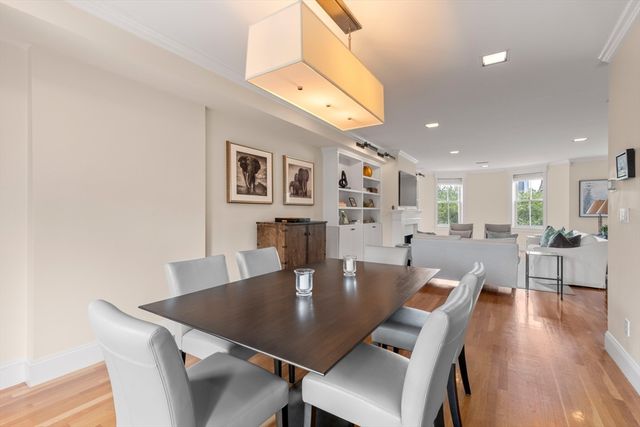 61 Dartmouth St 2, Boston, MA 02116