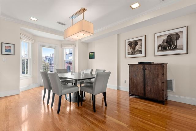 61 Dartmouth St 2, Boston, MA 02116