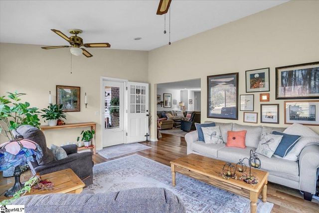 10 Kindlin Way, Taylors, SC 29687