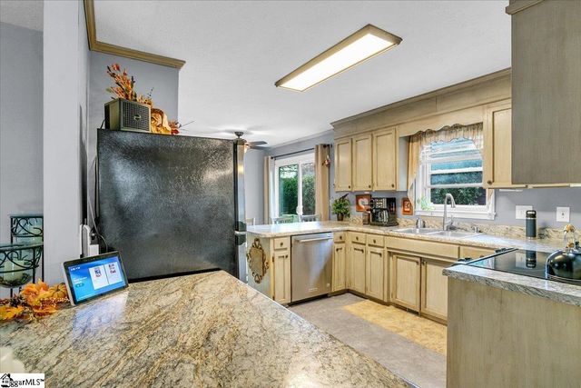 10 Kindlin Way, Taylors, SC 29687