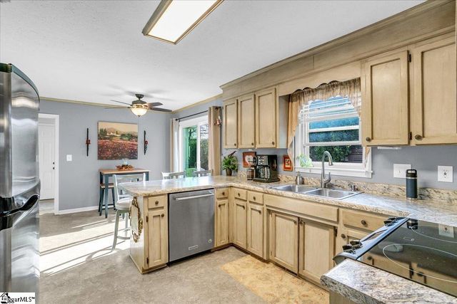 10 Kindlin Way, Taylors, SC 29687