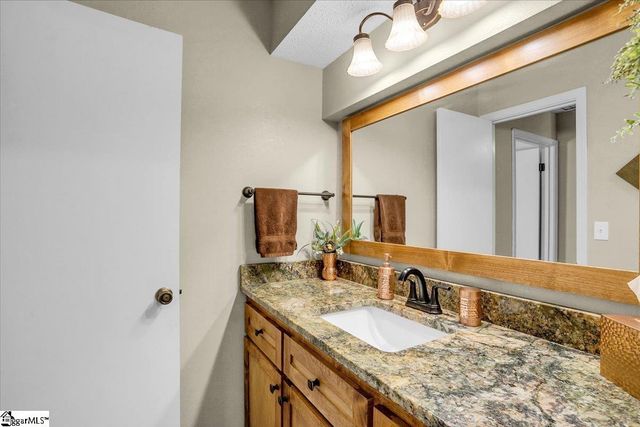 10 Kindlin Way, Taylors, SC 29687