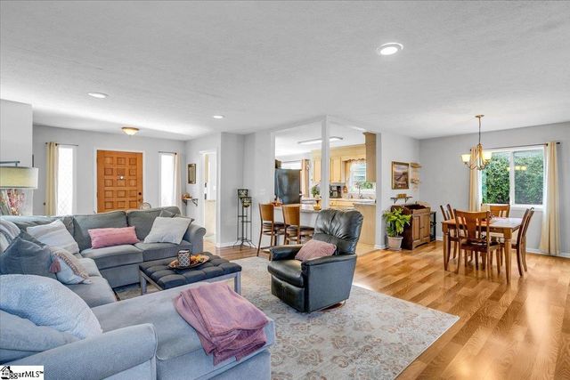 10 Kindlin Way, Taylors, SC 29687