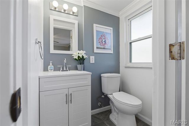 1051 Briarhurst Drive, Manchester, MO 63021