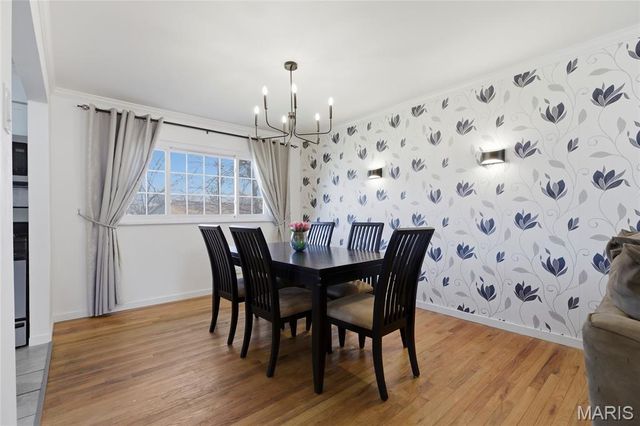 1051 Briarhurst Drive, Manchester, MO 63021