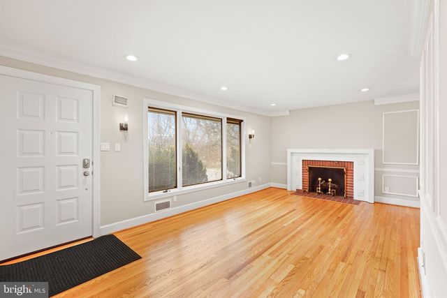 1600 OAKLAWN CT, Silver Spring, MD 20903